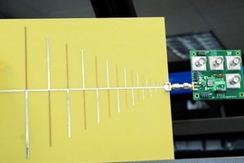 A close-up of the RF cochlea and antenna.