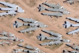 Previous arms limitation treaties such as START were focused on delivery systems rather than the actual weapons because of the difficulties of verifying nuclear bombs. For example, some 365 B-52 bombers were chopped into pieces with a giant guillotine in the Arizona desert. Some of the remains are shown here.